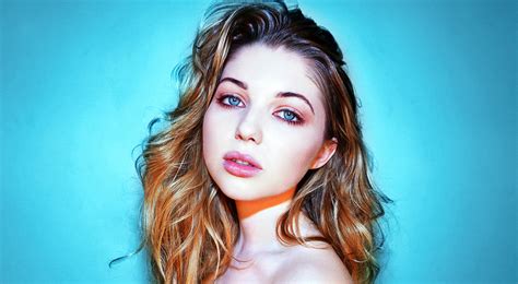 sammi hanratty sex scene|Sammi Hanratty Sexy – Shameless s08e12 (2018).mp4